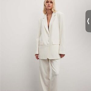 Elegant Cream Women's Suit Set